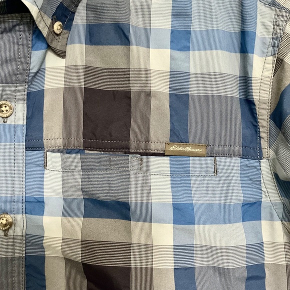Eddie Bauer Men’s  Performance Blue Plaid Short Sleeve Button-Down Shirt Size M - Picture 4 of 8